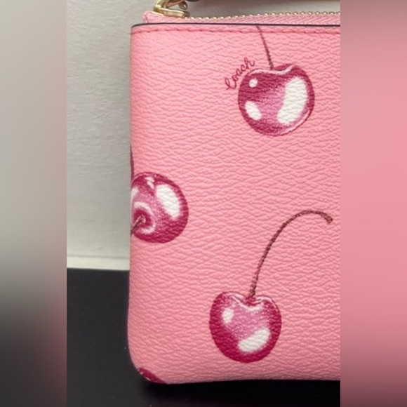 NEW! Coach Corner Zip Wristlet With Cherry Print Wristlet Clutch Wallet 🍒 - Picture 8 of 17